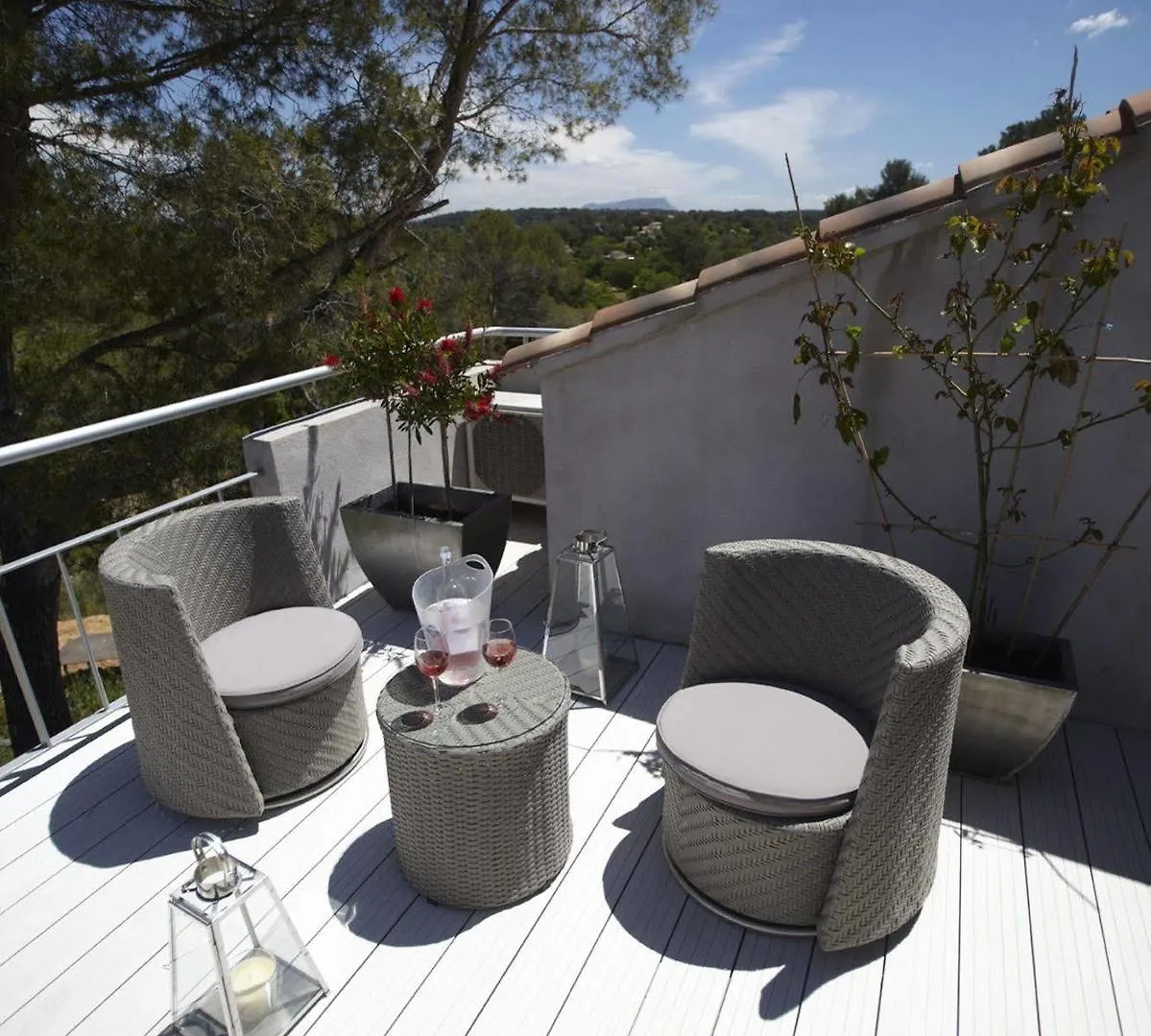 Le Mazet De Camaisse Bed & Breakfast Eguilles